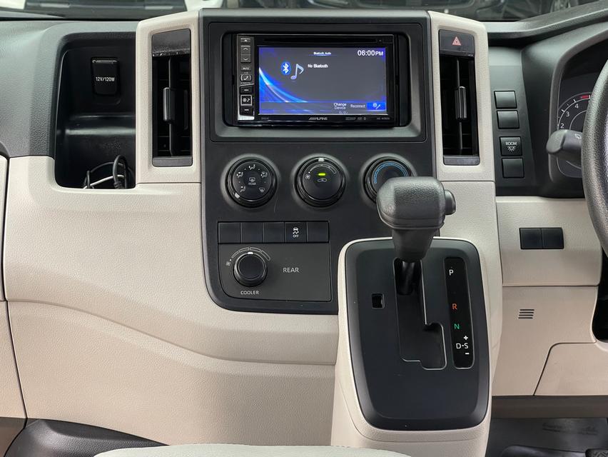 ขาย Toyota Commuter 2.8 ปี20 8