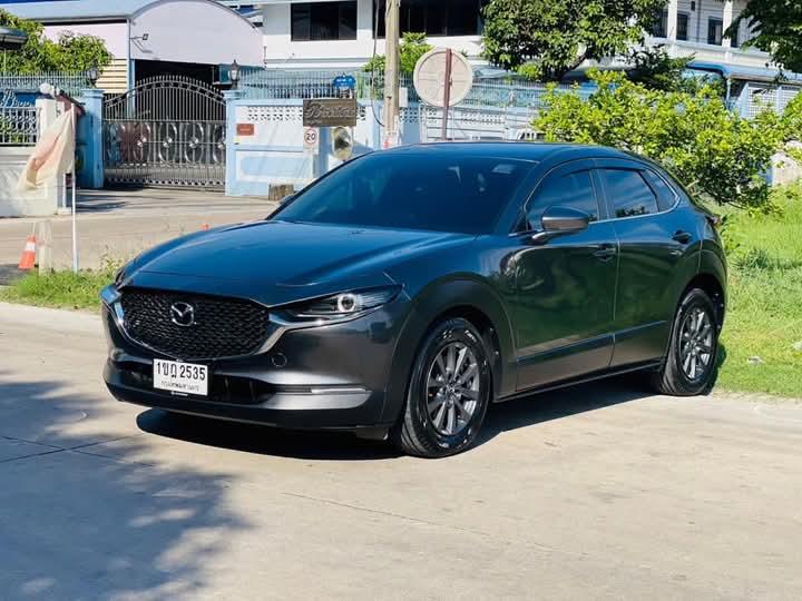 Mazda CX-30 สีน้ำเงิน 3