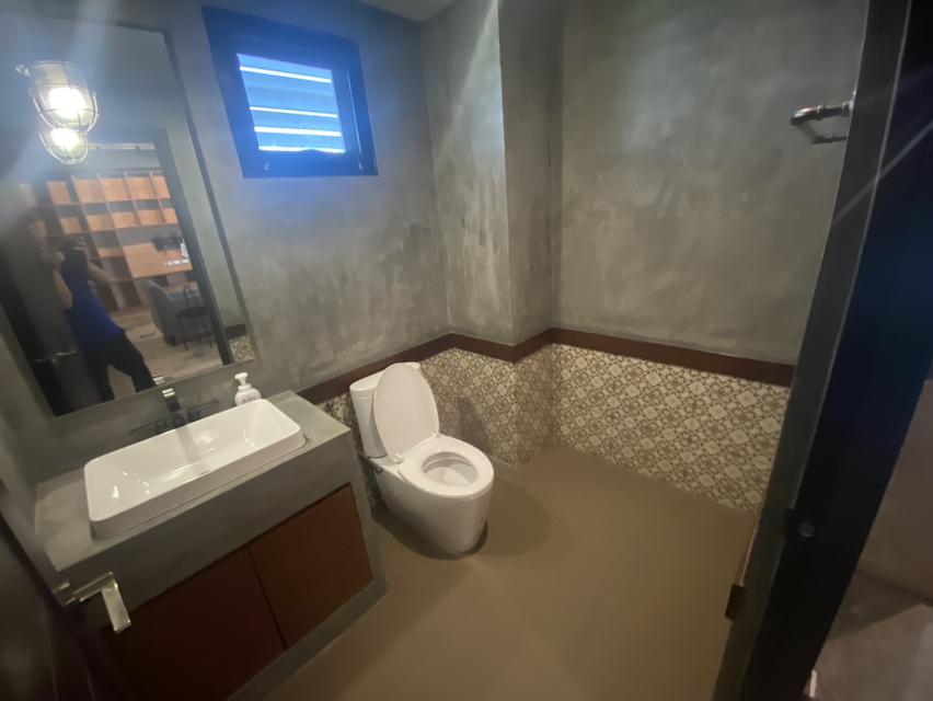 or Rent : House sukhumvit71, 250sqm, 70,000thb/month Contact Line ID : 2424yusuke 6