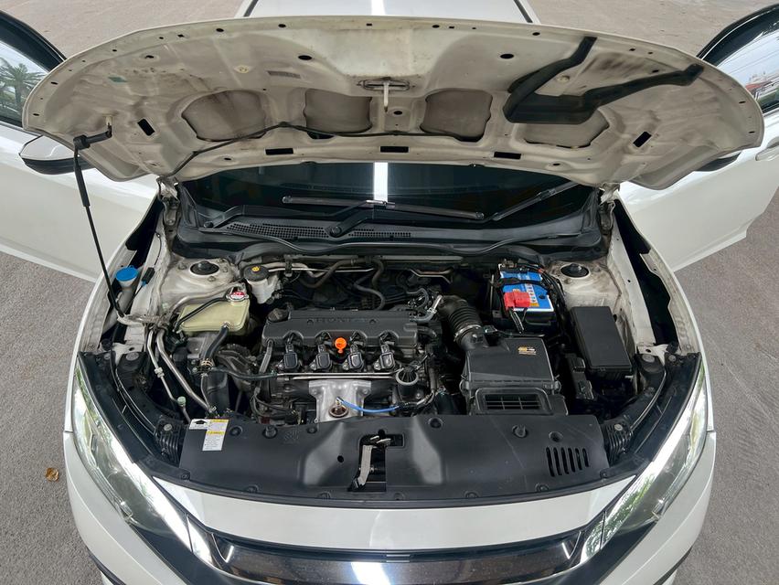 ขายรถ Honda Civic FC 1.8 ปี 2017 สีขาว เกียร์ออโต้ 16