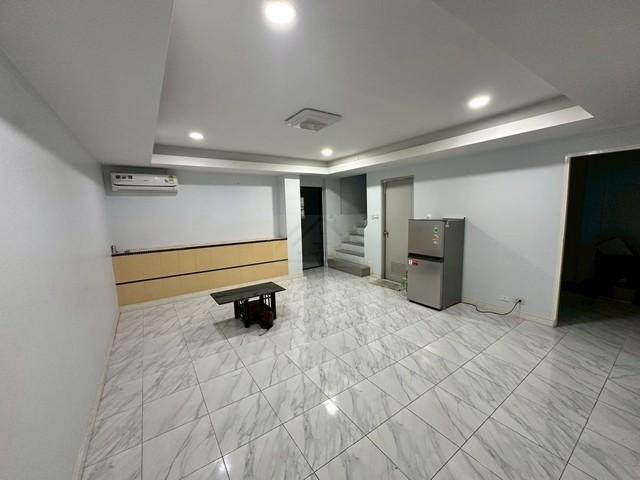 ให้เช่าโฮมออฟฟิศ 4 ชั้น 300 ตร.ม. หมู่บ้านสินธานี ลาดพร้าว 80 รีโนเวทใหม่ ใกล้เลียบด่วน ใกล้รัชดาเหม่งจ๋าย 4