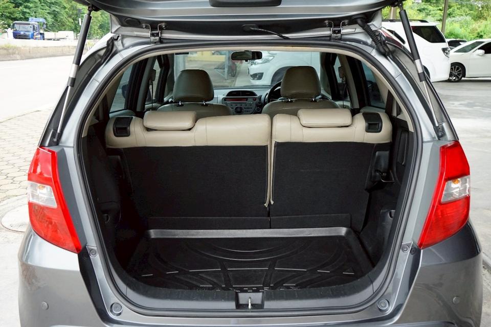 2012 HONDA JAZZ 1.5V 7
