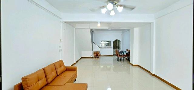 ให้เช่า ทาวน์เฮาส์ 2 ชั้น 2 นอน MRTศรีนุช 1.22กม. อ่อนนุช66-74 -พัฒนาการ 2 น้ำ ใกล้ตลาดอ่อนนุช 900 ม. เฟอร์นิเจอร์ครบ ใก 2