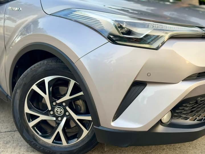 TOYOTA CHR รถมือเดียว 4