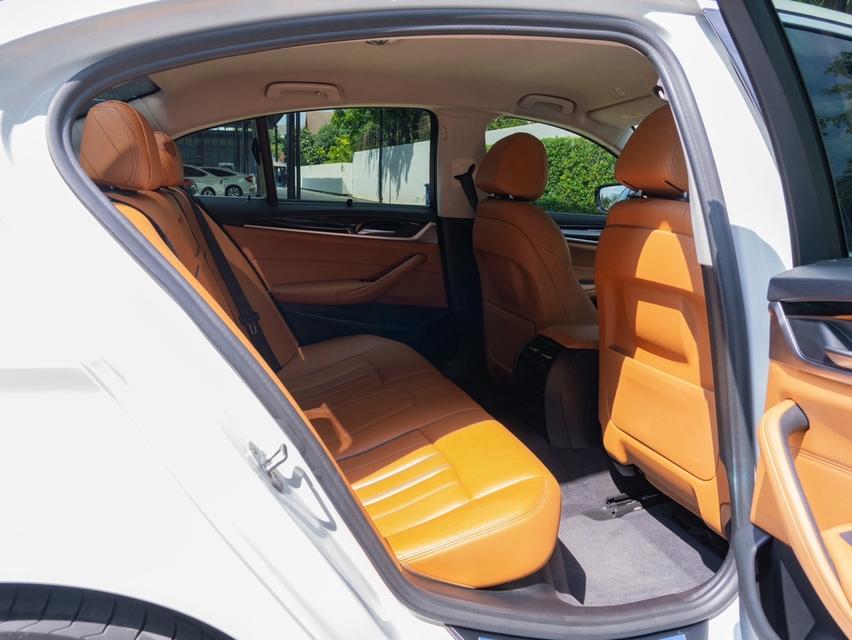 BMW 530e Elite ปี 2021 มือสอง รูปที่ 9