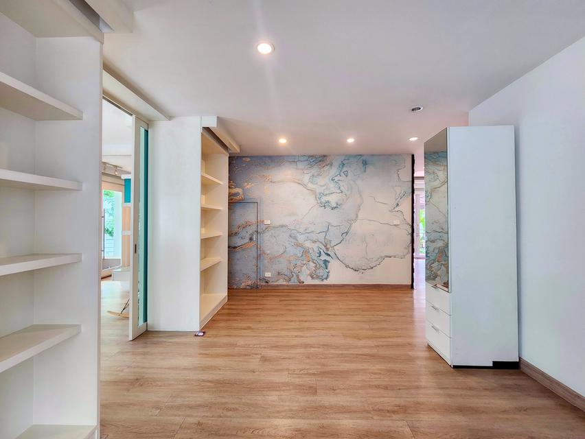 บ้านเช่า 200 ตารางวา 120,000 ม.บ้านลาดพร้าว Exclusive ถ.เลียบด่วนเอกมัย-รามอินทรา -ตรงข้าม ห้างเดอะคริสตัล ซอยโยธินพัฒนา 3 6