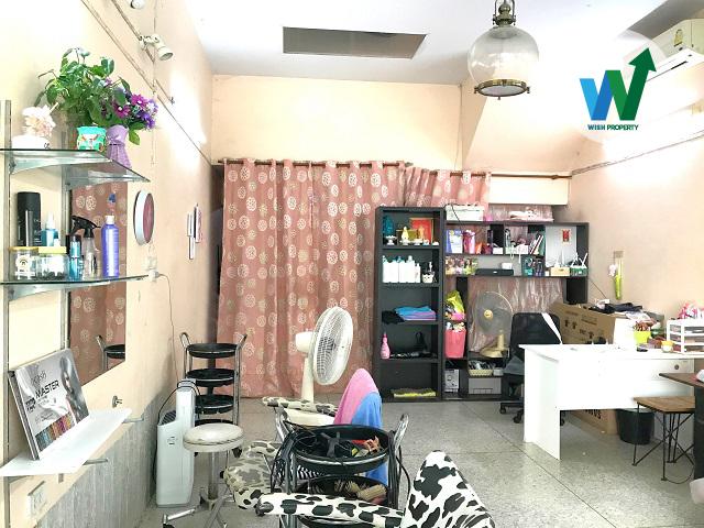 ตึกแถว ม.อยู่เจริญ วิภาวดี 3.5 ชั้น ต่อเติมครบ 16 ตร.ว. 2 ห้องนอน 2 ห้องน้ำ สภาพดีมาก พร้อมอยู่ ใกล้สนามบินดอนเมือง 2