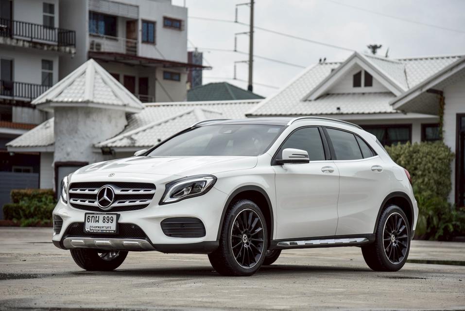 รหัสรถ CBL899 Mercedes-Benz GLA250 AMG Dynamic W156 AT 2017
