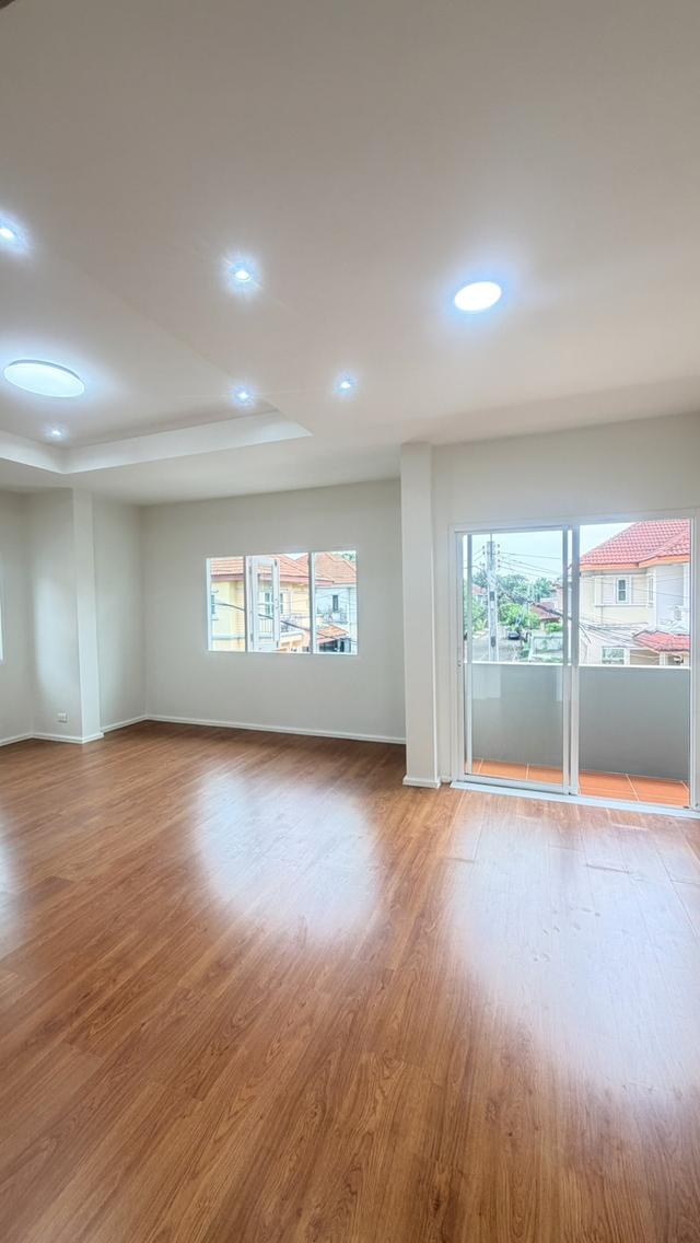 ✨🏠 บ้านเดี่ยว 3 นอน คลองสามวา รีโนเวทใหม่สวย พื้นที่ใช้สอย 150 ตรม. ลด 300,000 บาท! 🏠✨ 18
