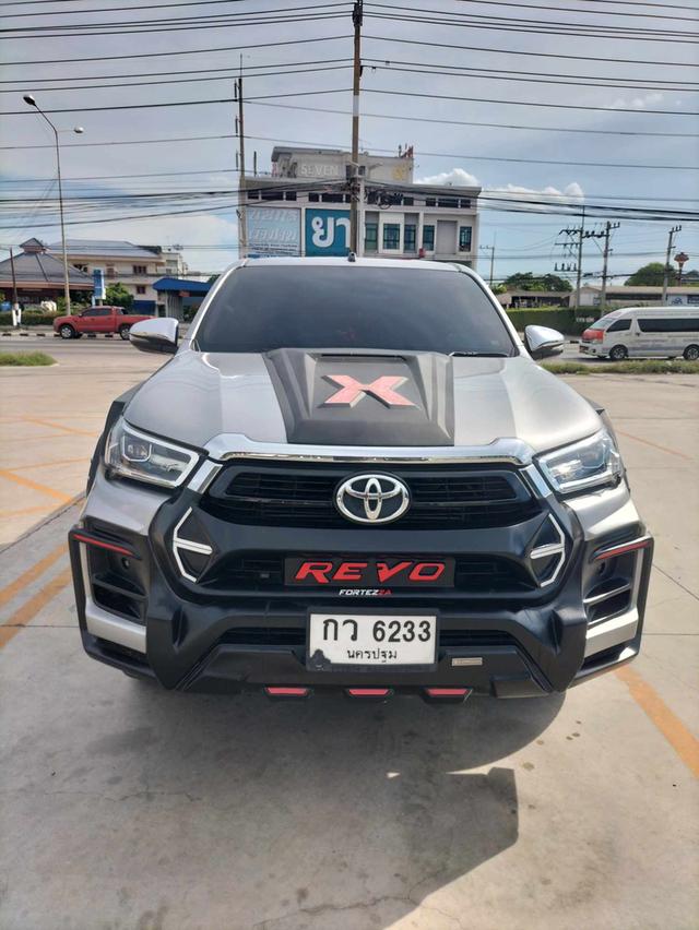 Toyota Hilux Revo ยกสูง 4 ประตูสีบรอนซ์ ดีเซล เกียร์ออโต้