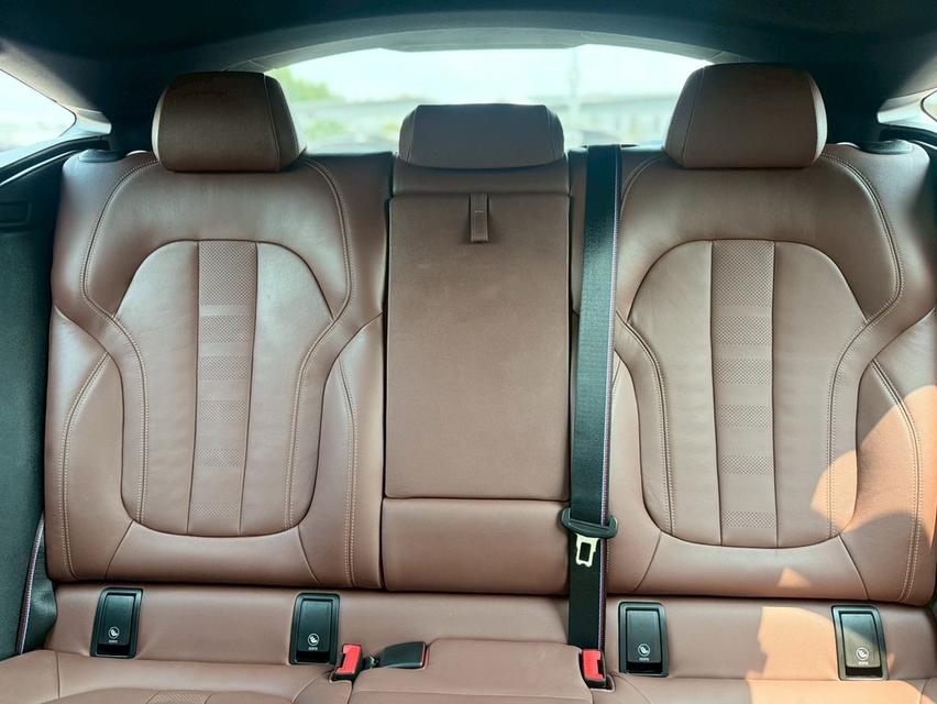 X6 xDrive40i M Sport รูปที่ 12