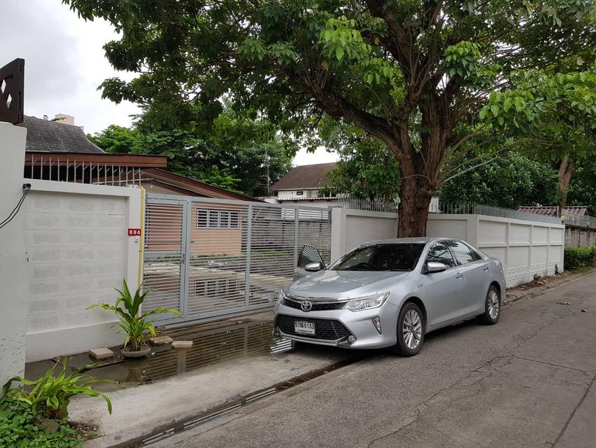 ขายที่ดินแถมบ้านหรือให้เช่า ซ.เสนานิคม 1 ใกล้ปากทาง ขนาด 173 ตารางวา  16