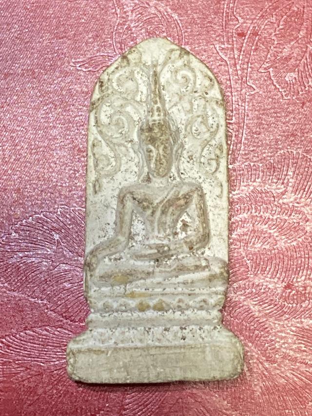 พระผงจักรพรรดิ์ พิมพ์พระพุทธ หลวงตาม้า วัดถ้ำเมืองนะ จ.เชียงใหม่