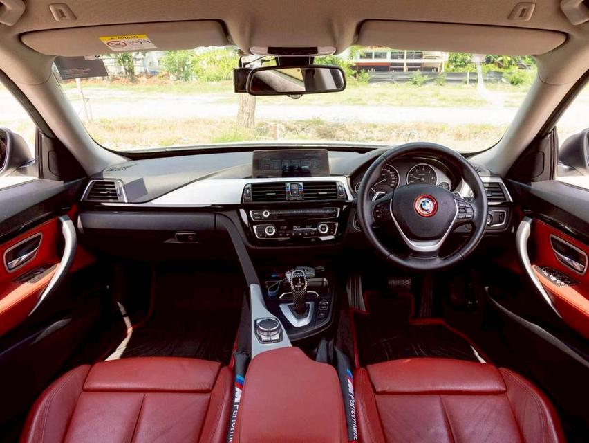BMW 320d GT Sport ปี17 12