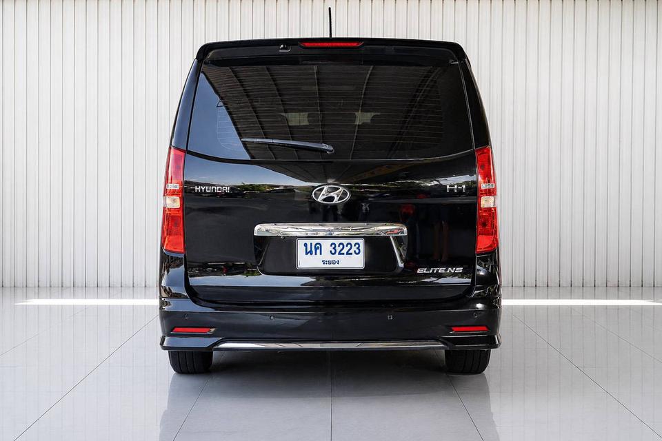 HYUNDAI H1, ELITE NS ปี 2022 จด 2023 สีดำ โฉม ปี18-ปัจจุบัน รูปที่ 4