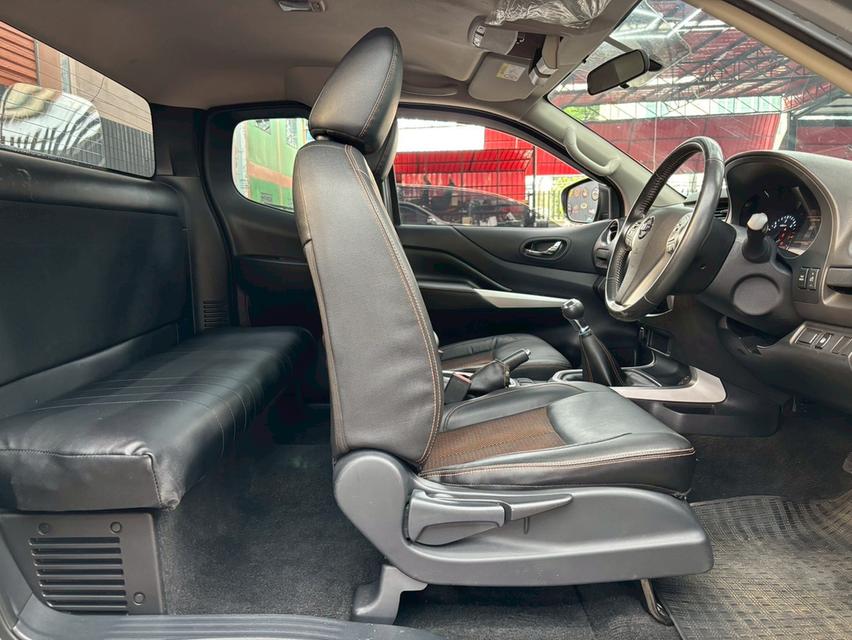 NISSAN NAVARA NP300 2.5 Calibre E Black Edition King Cab ปี 2020 8