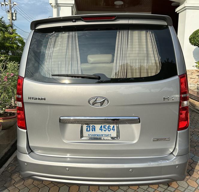 ขาย Hyundai H-1 2.5 Deluxe เจ้าของขายเองมือเดียว เช็คประวัติได้ 2