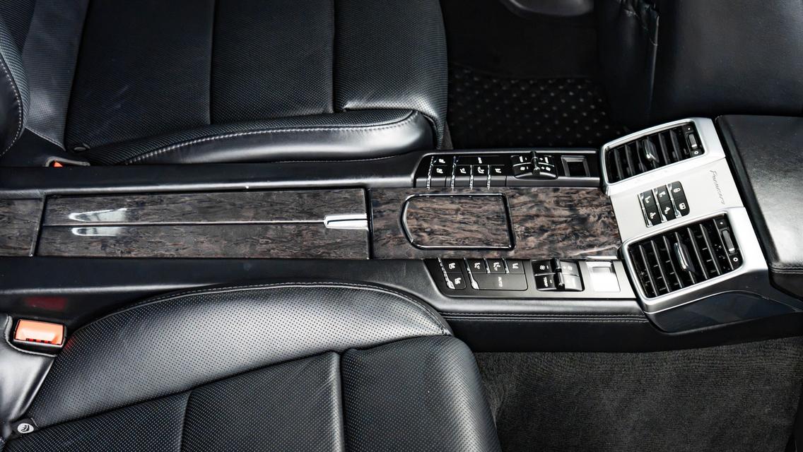 Porsche Panamera S Hybrid 2023  ✨ ไมล์ 60.000 km. !!! ราคาพิเศษ 1.499,000 บาท รูปที่ 15