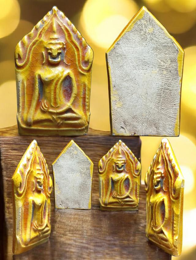 เปิดพระขุนแผนเคลือบสายอยุธยาสวยงามชอบทักได้ครับ