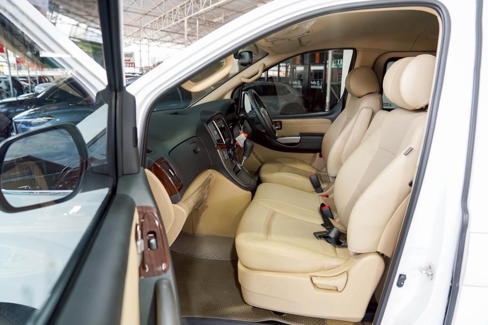 HYUNDAI GRAND STAREX 2.5 VIP AT รูปที่ 17