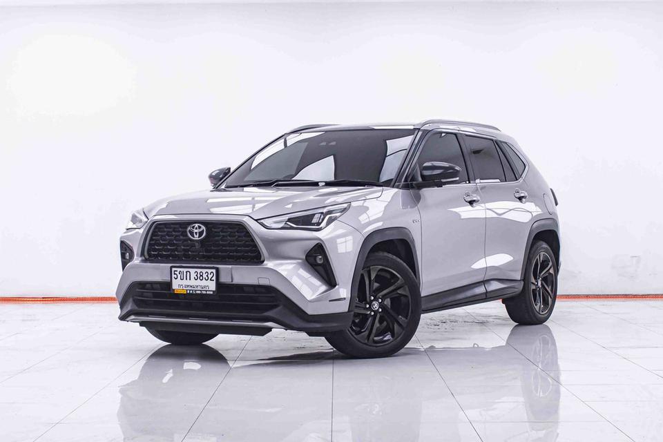 TOYOTA YARIS CROSS 1.5 PREMIUM LUXURY HEV 2023SUV Hybrid ยอดฮิต ประหยัด 23 km/L ไมล์ 38,xxx