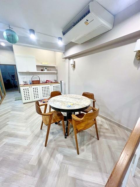 ให้เช่าทาวน์เฮ้าส์ 2 ชั้น สุดหรู BTS เพลินจิต400ม. สุขุมวิท 1-5 ถูกกว่า Penthouse 34 ตร.วา.275 ตร.ม.จัดเต็มเฟอร์ฯ นานา 5 3