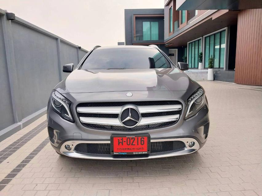 2015 Benz GLA200 สีเทา