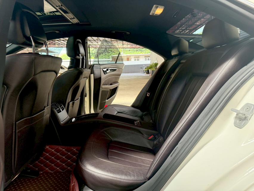Mercedes-benz CLS250 W218 2.1 CDI SALOON AMG ปี2012จด2015 รถบ้านแท้ ออพชั่นจัดเต็ม 8