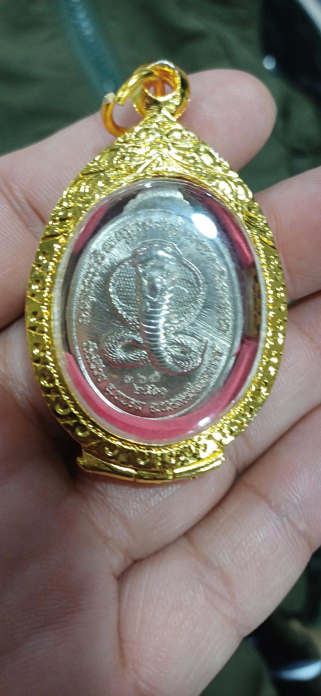 หลวงปู่ทวด สมเด็จพะโค๊ะ กรอบทอง ฝังเพชร วัดคีรีวง อ.ขนอม จ.นครศรีธรรมราชรายละเอียด	อัลปาก้า ต๊อกโค้ตเลข ๓๖๔ ประกันแท้ตลอดชีพ 4