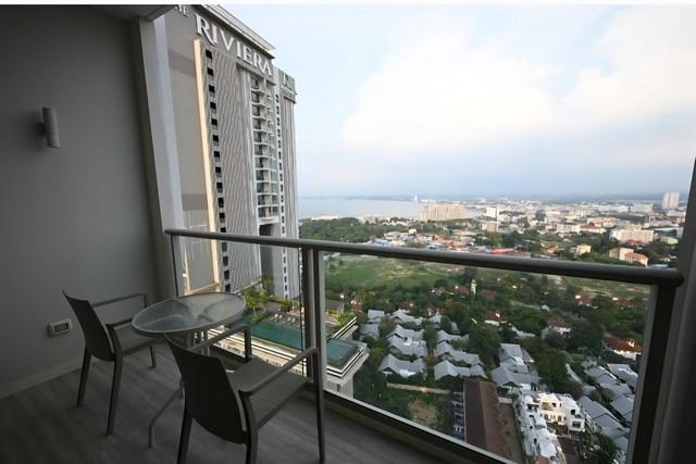 ให้เช่า ขายคอนโดหรู ริเวียร่า บีช วงค์อมาตย์ วิวทะเล+วิวเมือง ห้องรีโนเวทใหม่ 4