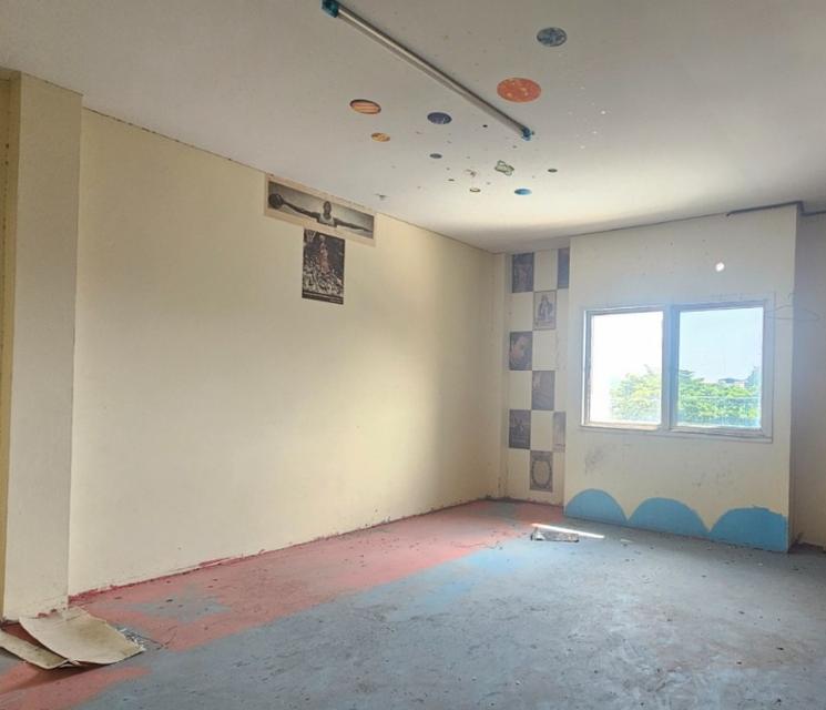 อาคารพาณิชย์ : บางพลี สมุทรปราการ ที่ตั้ง : ต.บางโฉลง อ.บางพลี จ.สมุทรปราการ 8