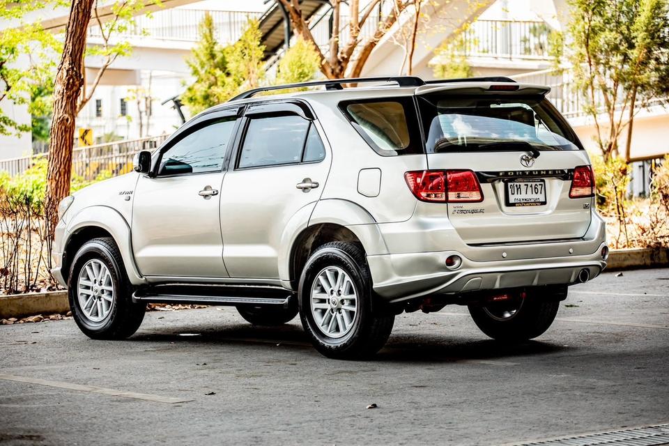 TOYOTA FORTUNER 2.7 V 4WD ปี 2005 เกียร์ออโต้