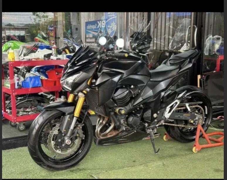 Kawasaki Z800 สีดำ 2