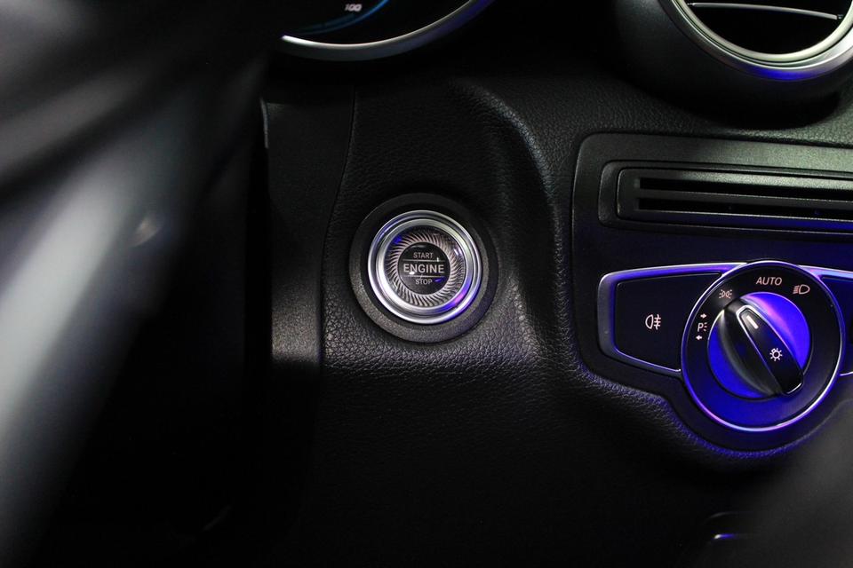 รหัสรถ JRS9032 Benz GLC300e AMG Dynamic ปี 2020 รูปที่ 15