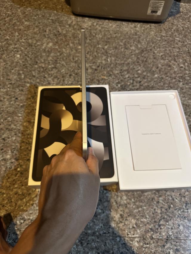 ขายiPadAir5M1สีหายากStar Light256กิ๊กWifi Celluerใส่ซิมได้ตัวTopยกกล่องไร้รอยตกถูกๆ