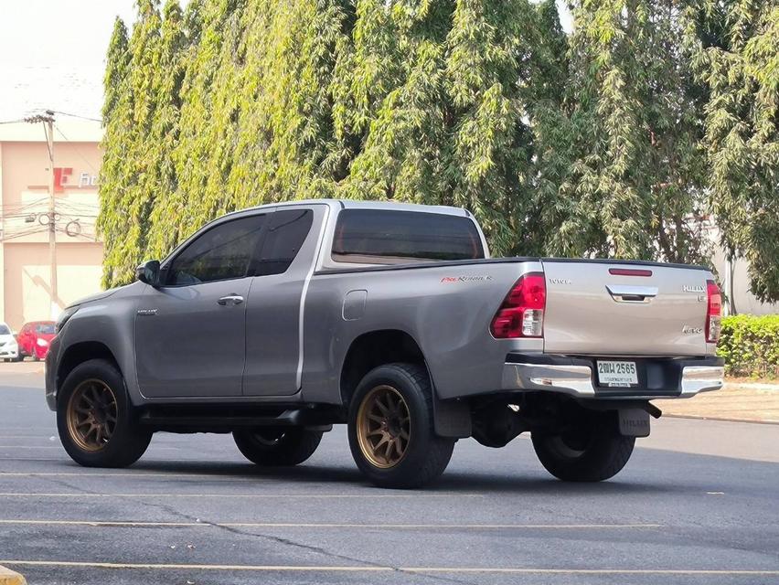 Toyota Revo 2.4 E Prerunner Auto ปี2018 4