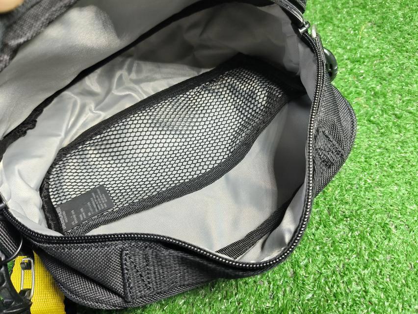 Undercross No Mountain Crossbody Bag รูปที่ 9
