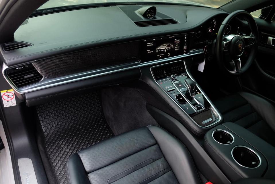 Porsche Panamera Sport Turismo 4 E-Hybrid รูปที่ 18