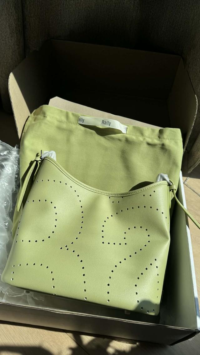 Rally Loop Bag สีเขียวพิสตาชิโอ