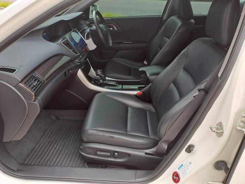 HONDA ACCORD 2.0 HYBRID ปี2016 10