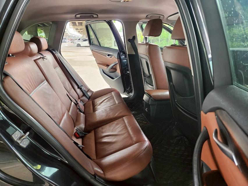 ขายรถ BMW X1 2.0 sDrive20d xLine ปี 2013 สีดำ เกียร์ออโต้ 10