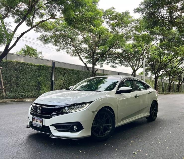 ขายHonda Civic 1.8EL ปี18 5