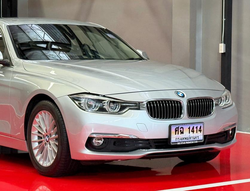 2017 BMW 320D F30 LCI รถมือเดียวป้ายแดง รถออกศูนย์ BMW THAILAND รถวิ่งน้อย เข้าศูนย์ทุกระยะ รถไม่เคยมีอุบัติเหตุครับ รูปที่ 8