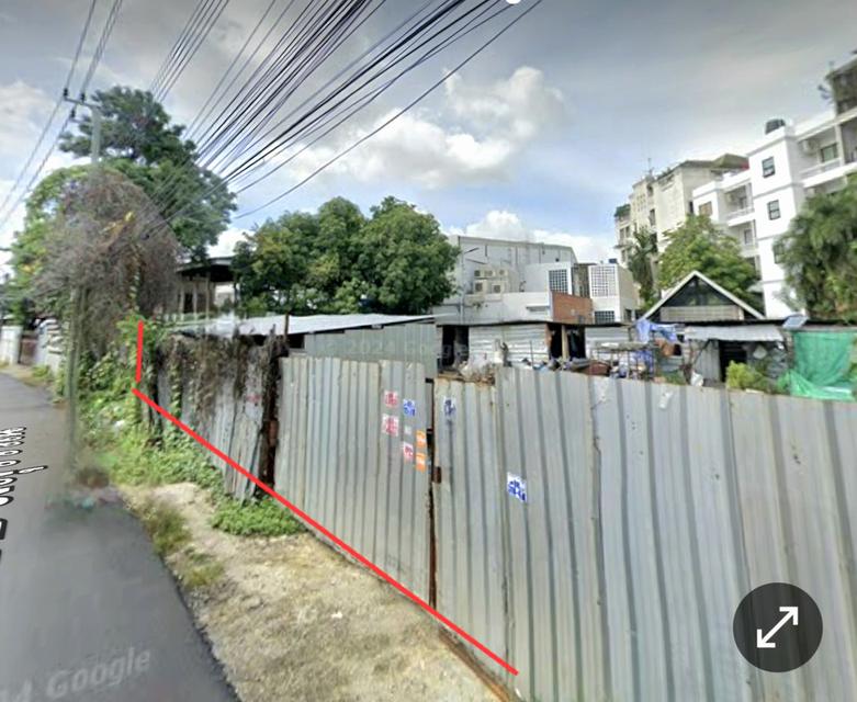 ขายที่ดิน 113 ตรว. ถ.สุขุมวิท71 (ปรีดีพนมยงค์14) เขตวัฒนา กทม. ราคาขาย 27,500,000 บาท สนใจติดต่อ : ชัยวัฒน์ 085-066-3489 2