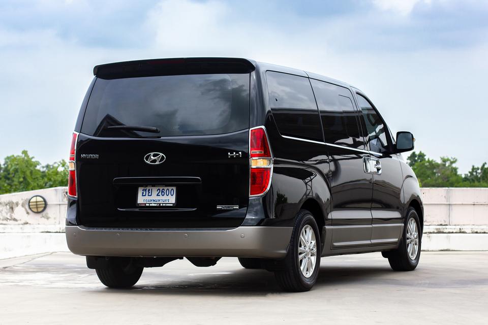 Hyundai H1 A2 2.5 Deluxe 2012 จด 2013 14