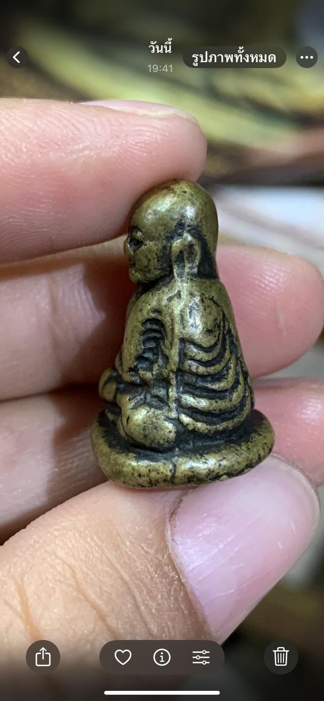 รูปหล่อกลวงพ่อเงิน ไม่รู้พิมพ์ 4