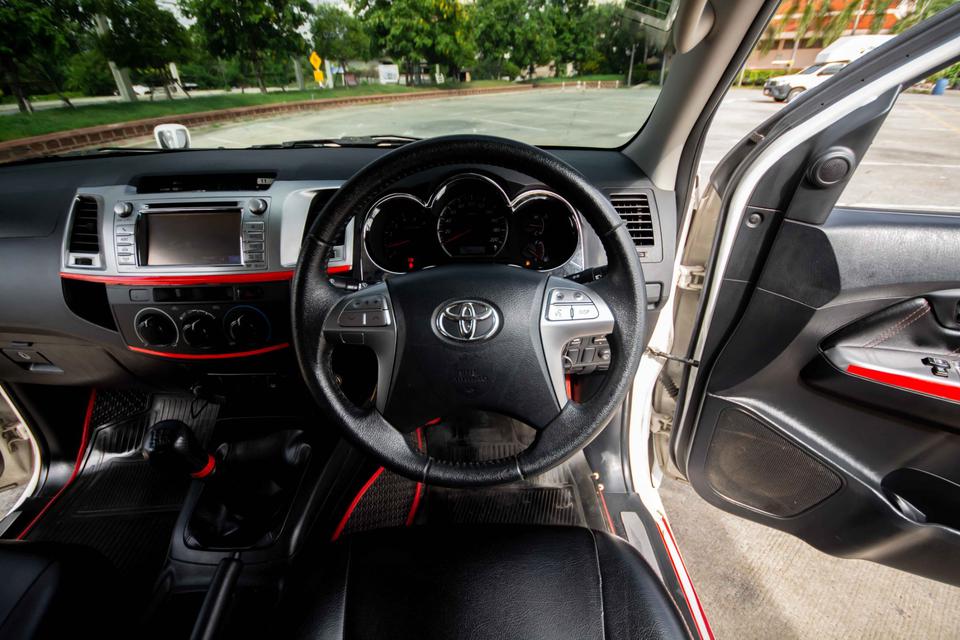รถบ้านมือเดียวปี 2015 Toyota Vigo 2.5G TRD Prerunner Cab M/T สีขาว  4