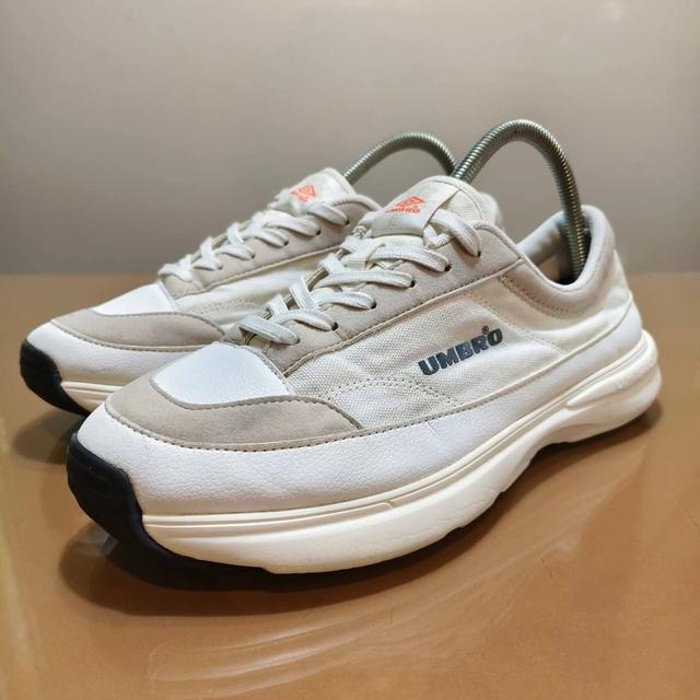 UmbroTOBY Light Lightweight Sneakers(UO223CTP40-WHGY)Size. 42 /27 cmðĨ Price : 550āļŋ