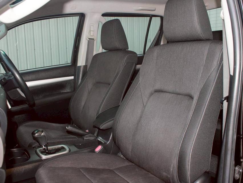 ขาย Toyota Revo 2.4E ปี19 15