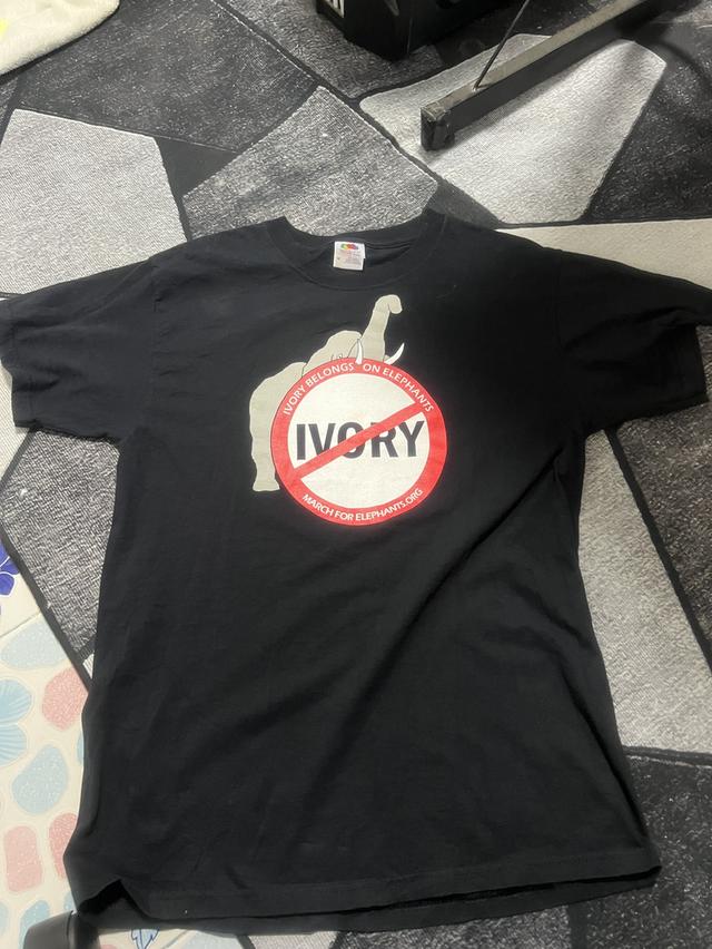 เสื้อผ้าFruit of the loom